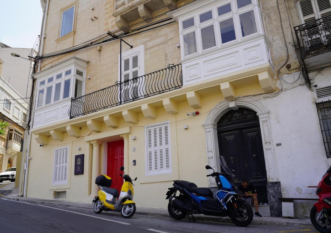 The Rose Hostel Saint Julian's Εξωτερικό φωτογραφία