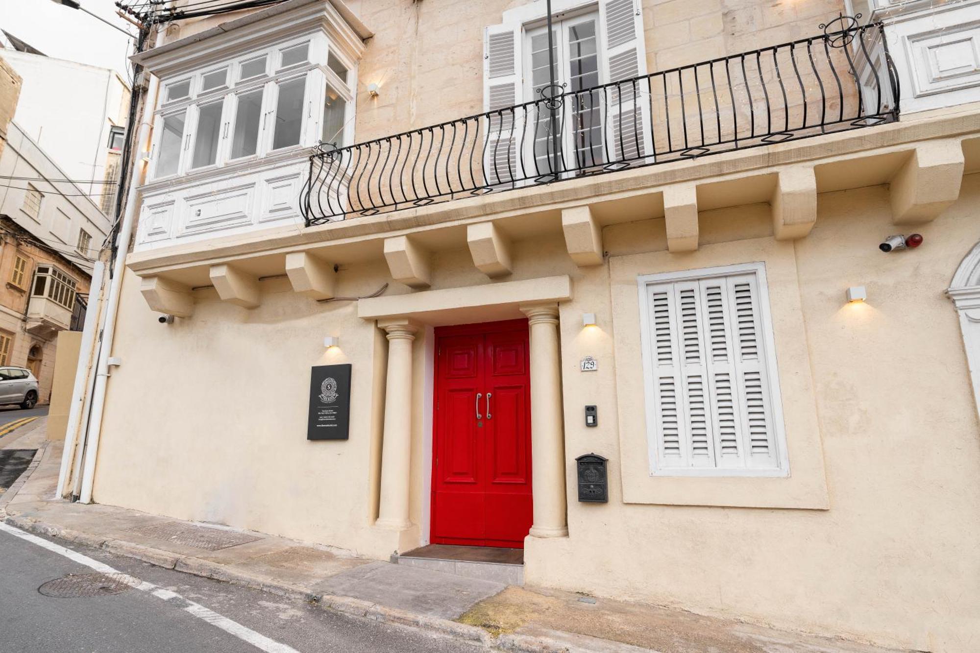 The Rose Hostel Saint Julian's Εξωτερικό φωτογραφία