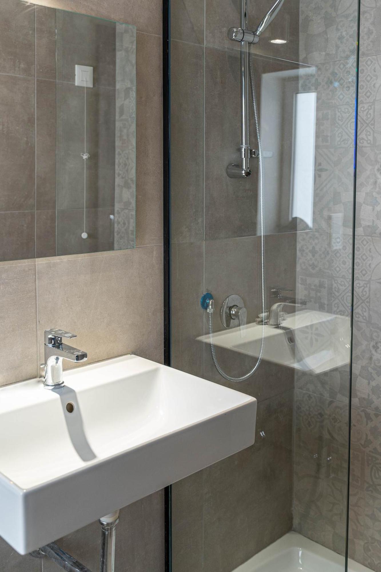 The Rose Hostel Saint Julian's Εξωτερικό φωτογραφία