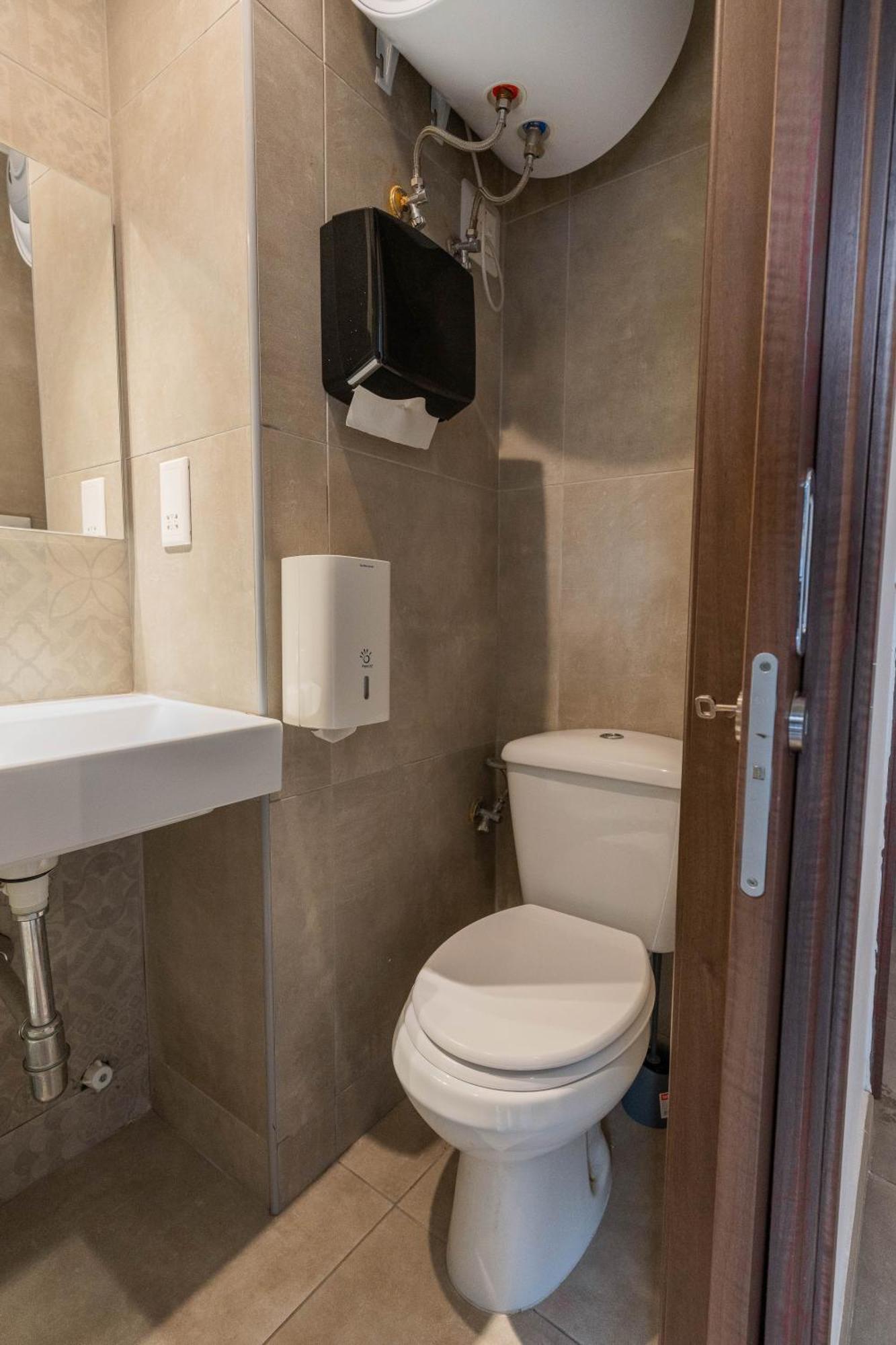The Rose Hostel Saint Julian's Εξωτερικό φωτογραφία